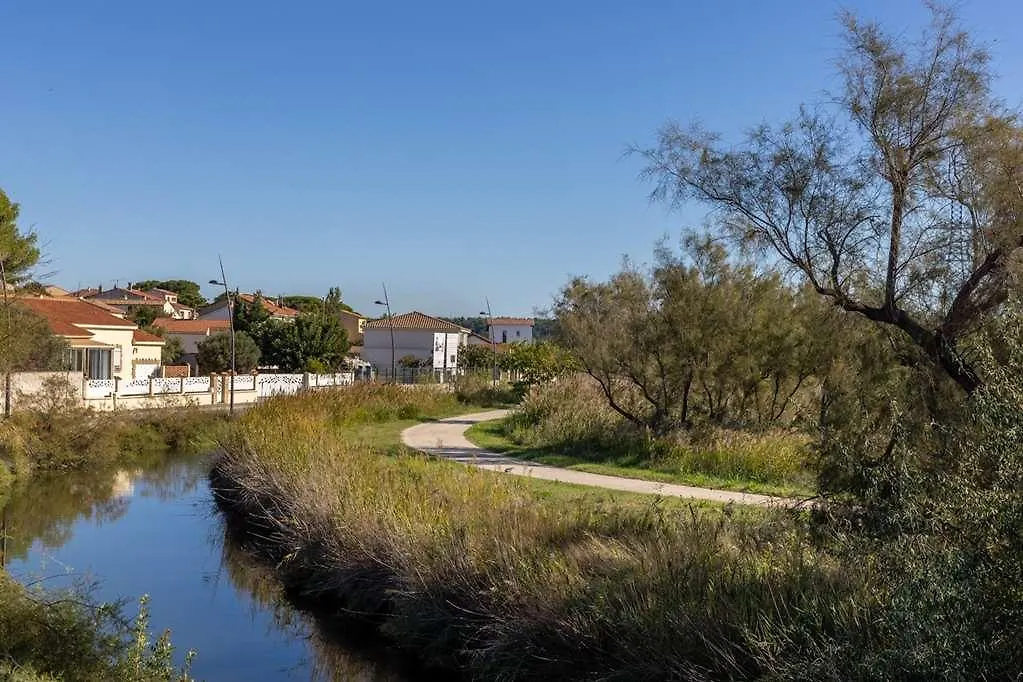 The Originals City, Hotel Azur, Fos-Sur-Mer