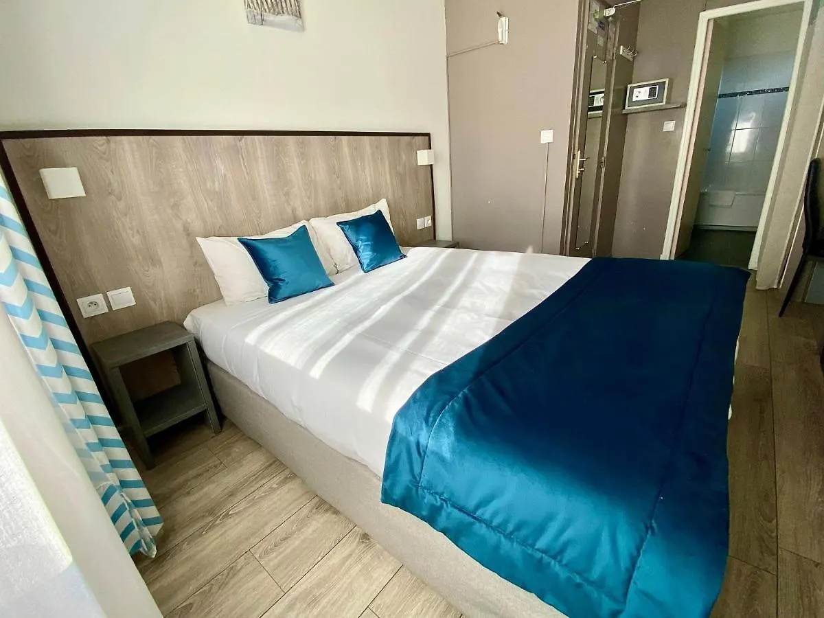 The Originals City, Hotel Azur, Fos-Sur-Mer 3*,  France