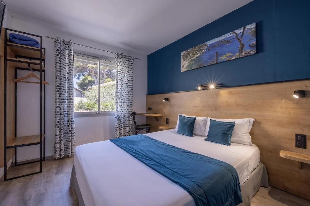 The Originals City, Hotel Azur, Fos-Sur-Mer 3*,