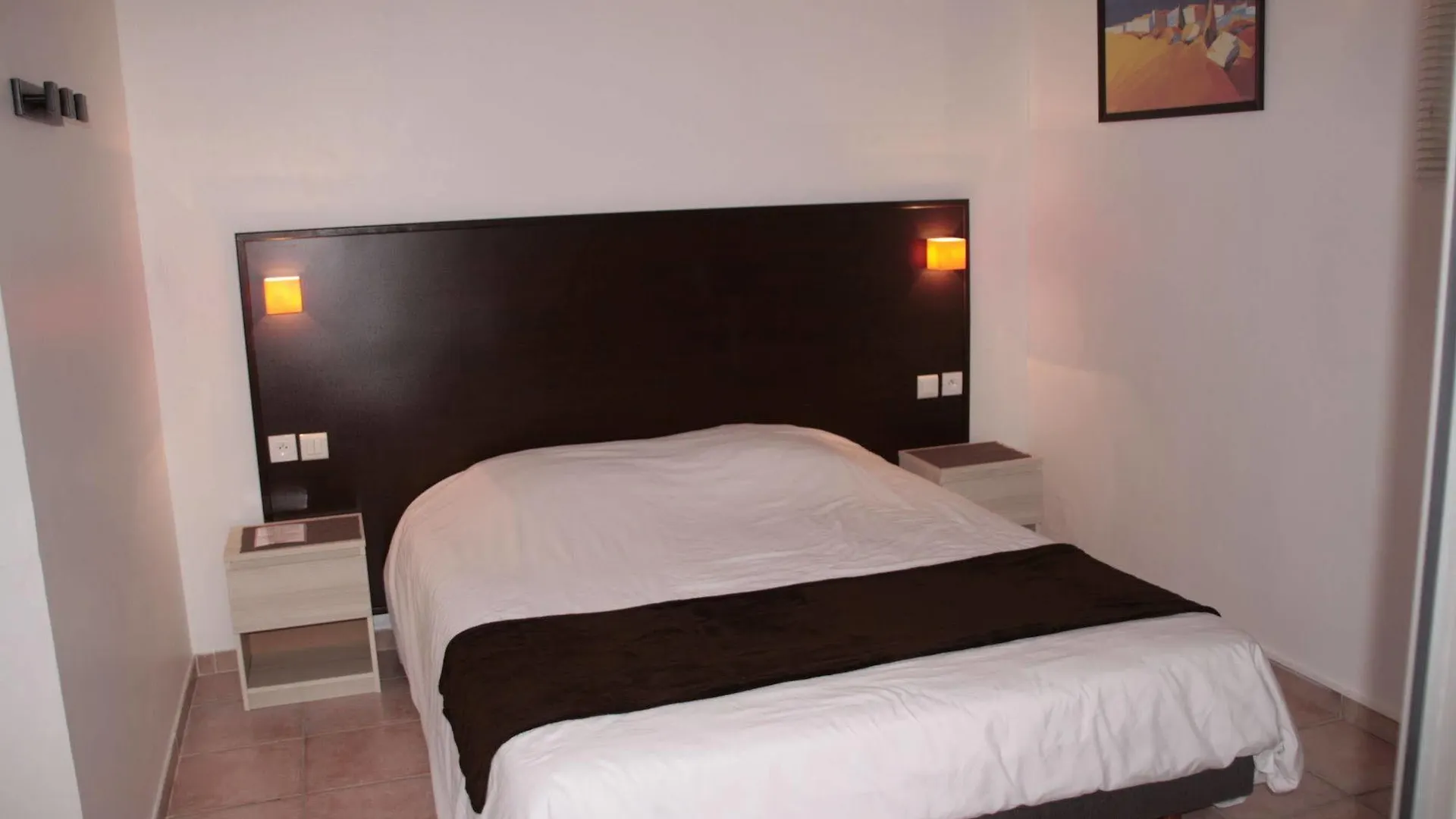 The Originals City, Hotel Azur, Fos-Sur-Mer