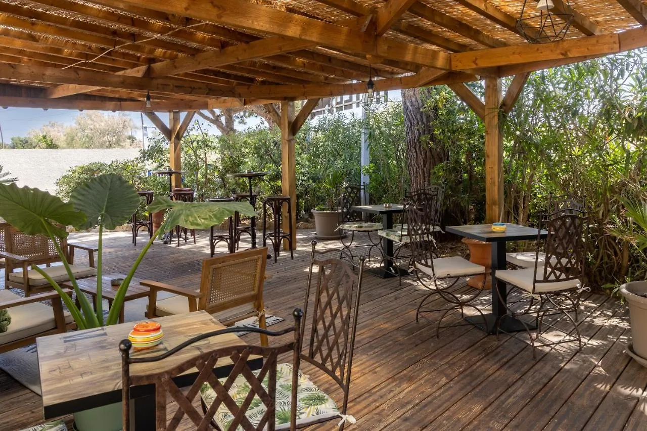 The Originals City, Hotel Azur, Fos-Sur-Mer