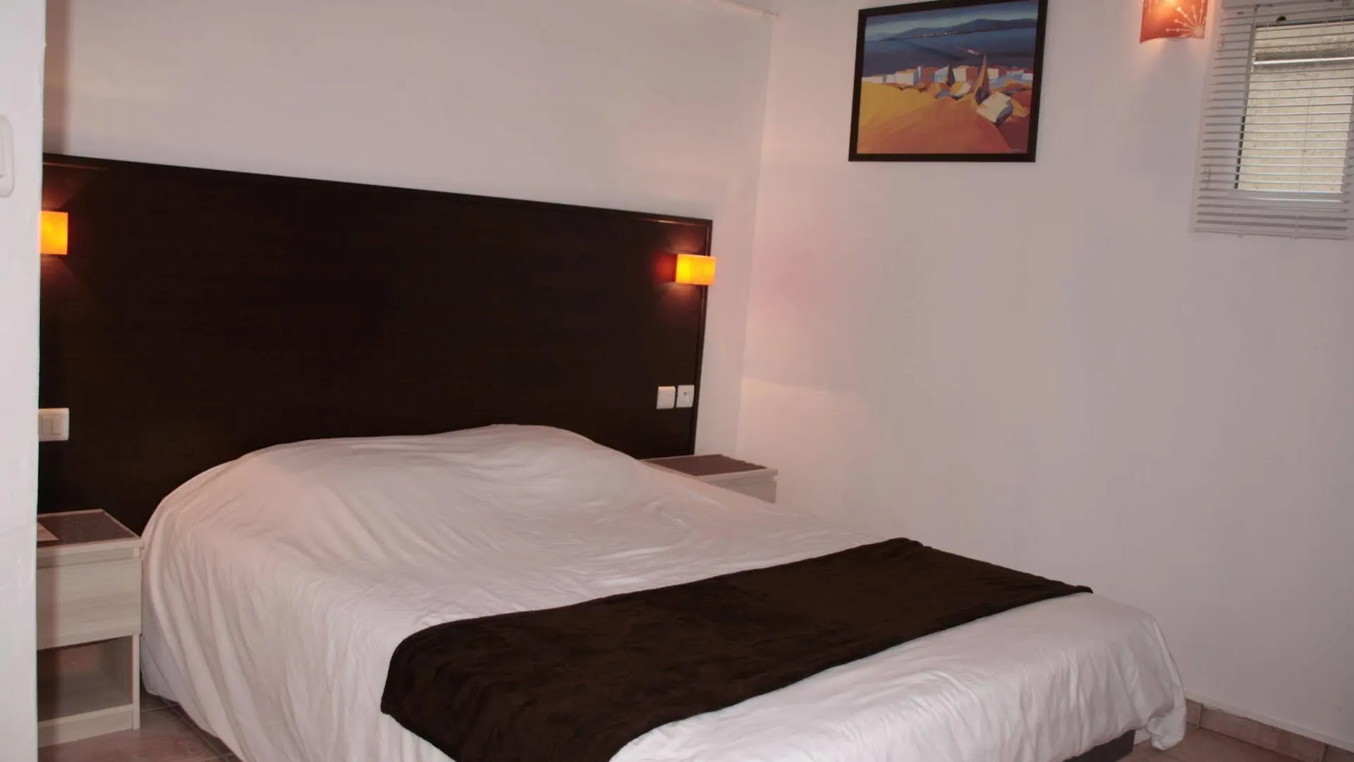 The Originals City, Hotel Azur, Fos-Sur-Mer